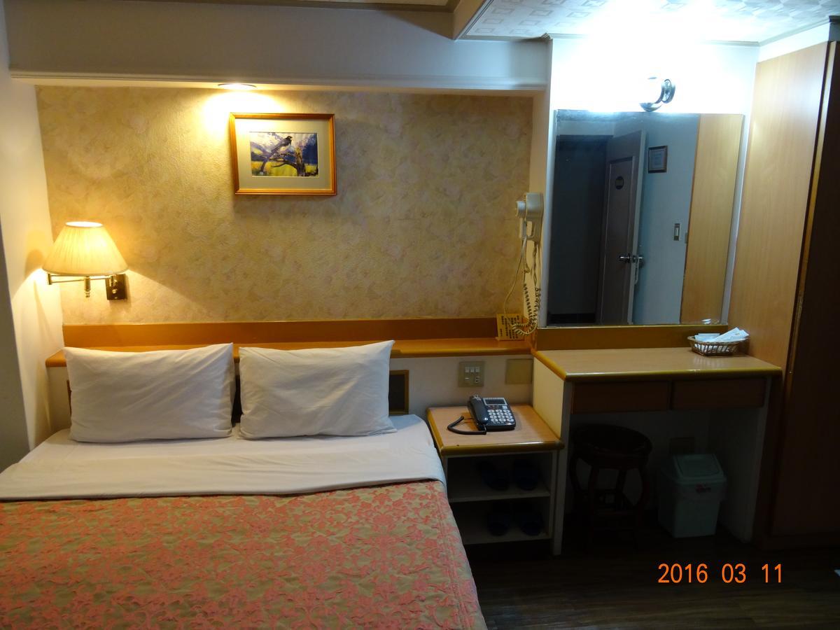 Jia Xin Hotel นครเจียอี้ ภายนอก รูปภาพ