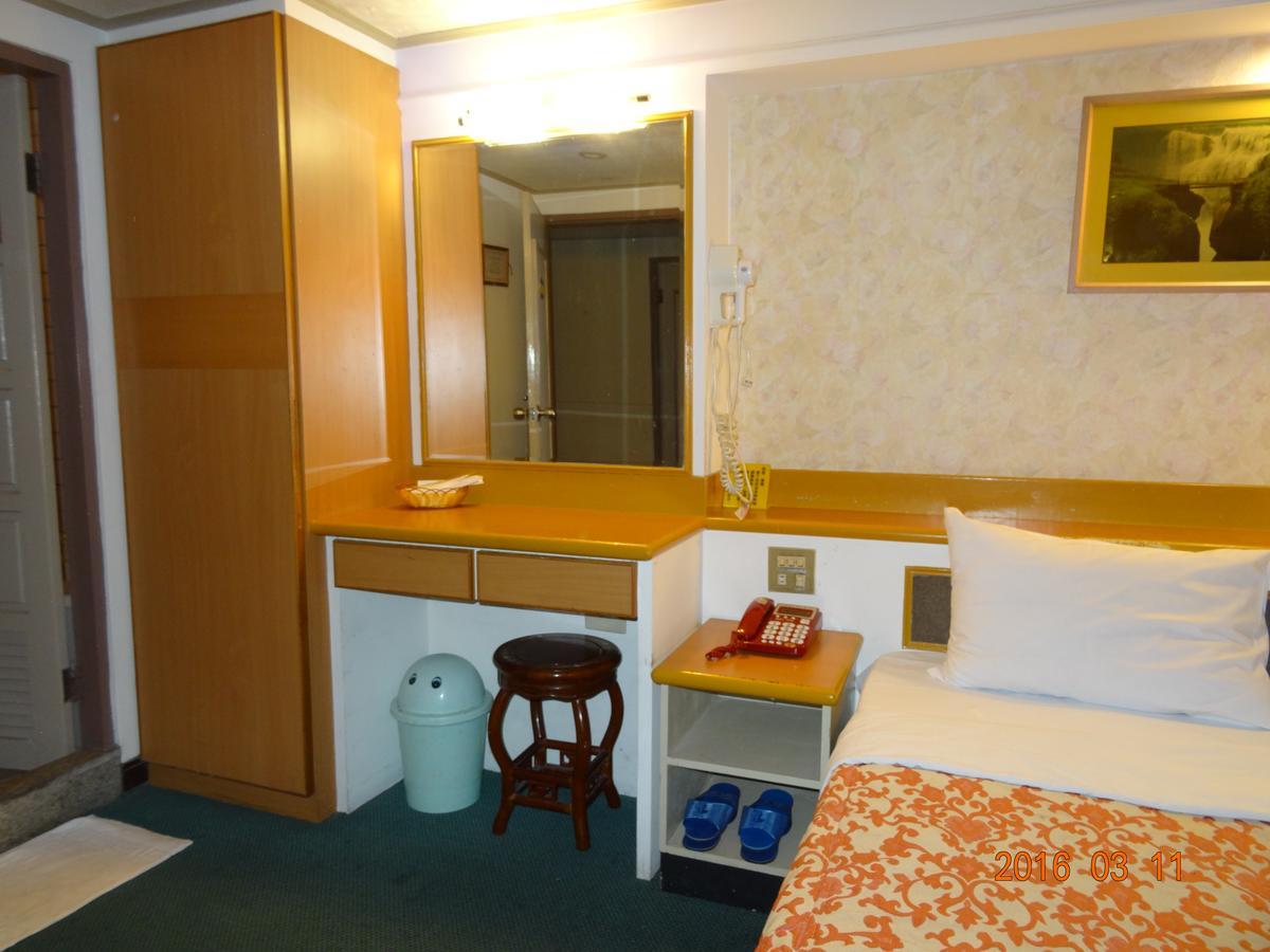 Jia Xin Hotel นครเจียอี้ ภายนอก รูปภาพ